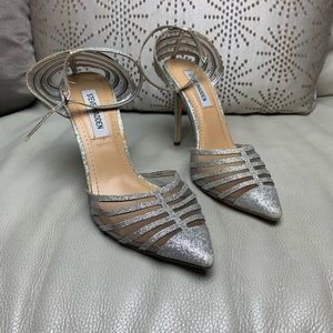 STEVE MADDEN | silver glitter pointed toe heels ankle straps